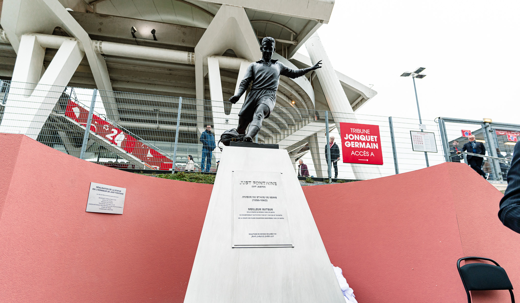 Statue Just Fontaine